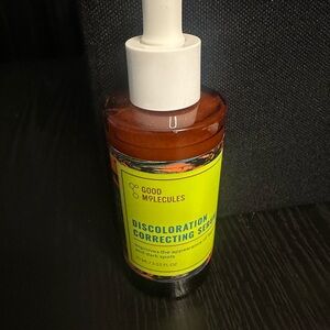 Good Molecules discoloration correcting Face Serum